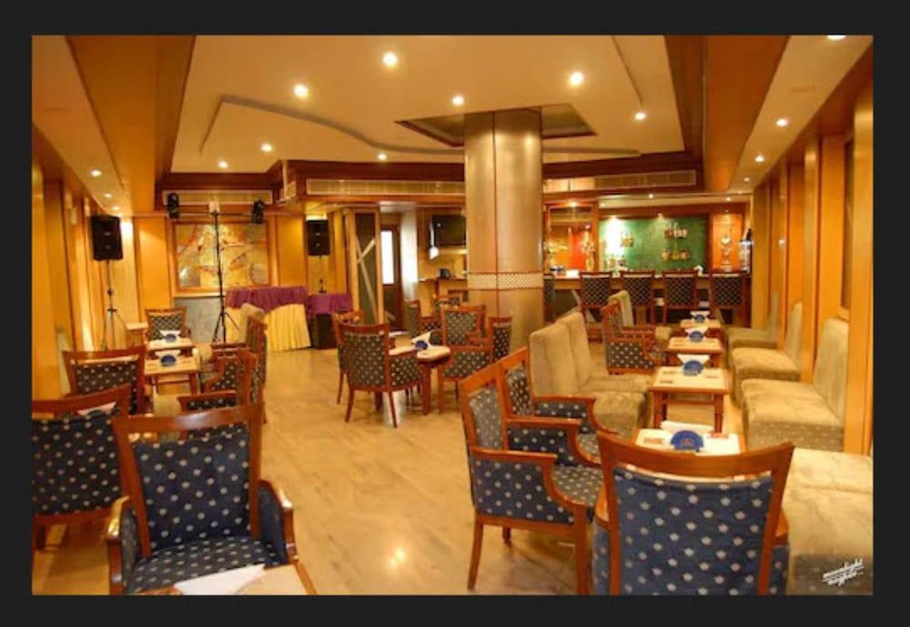 The Pride Hotel, Nagpur Exterior foto